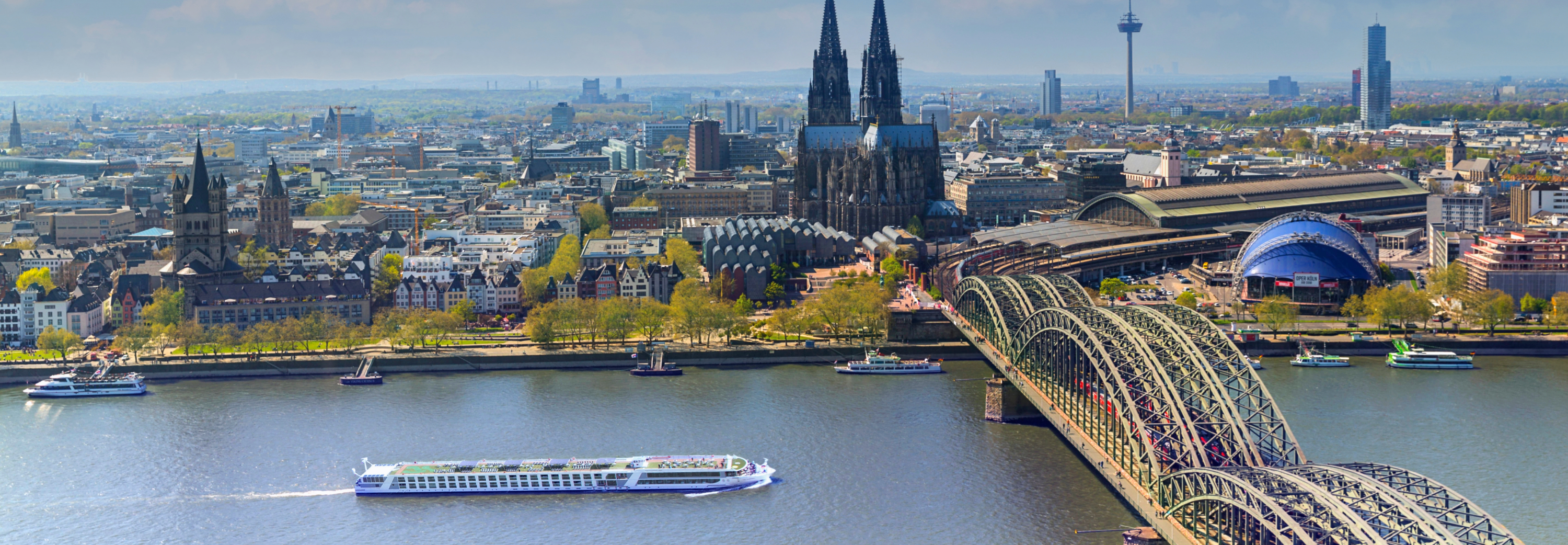 Panoramic views from the Cologne Triangle