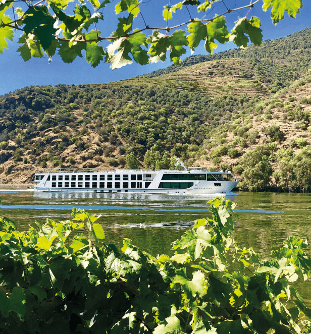Emerald Radiance cruising the Douro River, Portugal