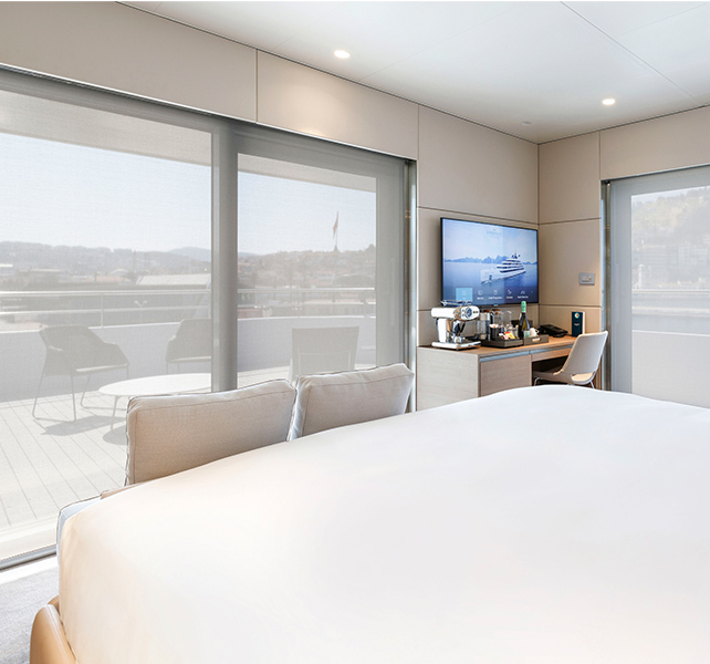 Emerald Azzurra Terrace Suite